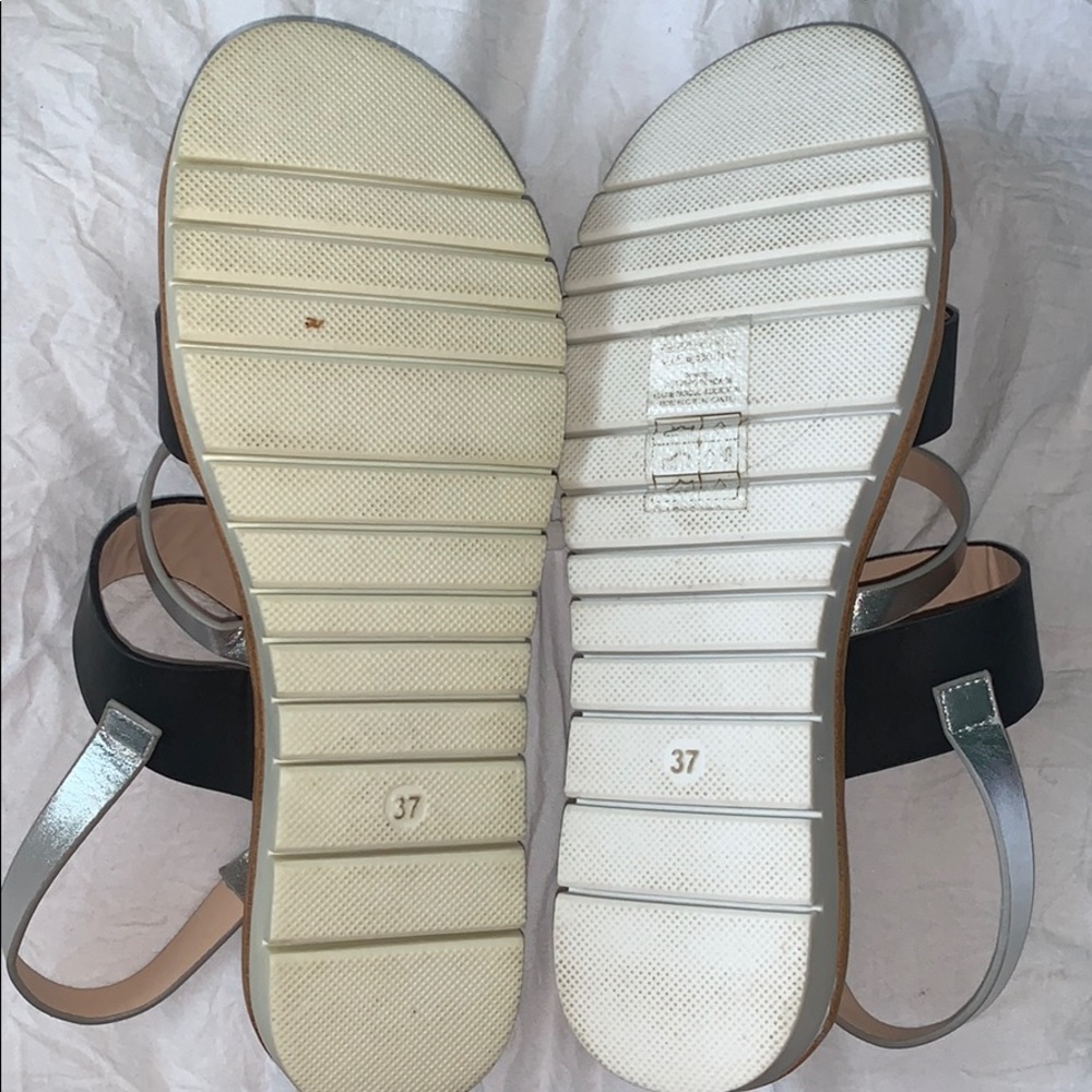 Sandals - Picture 4 of 4